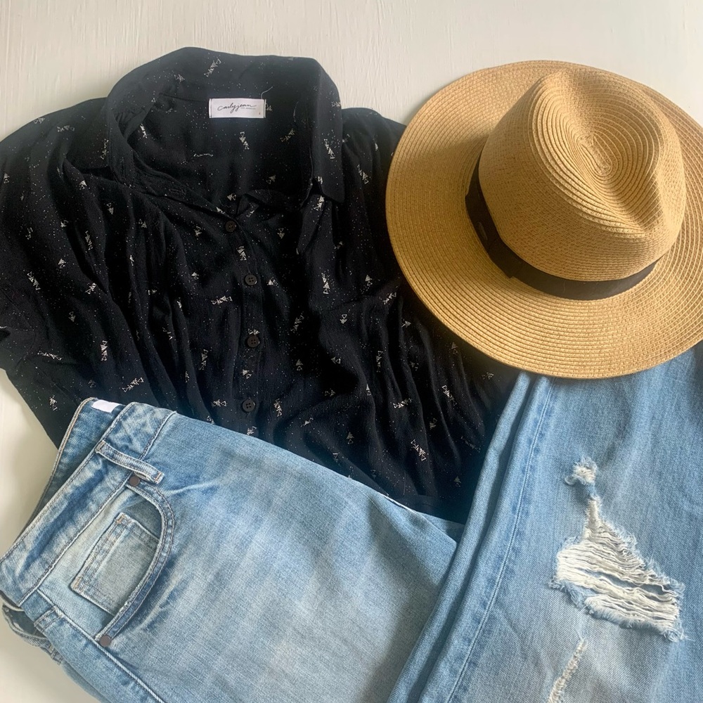 carly jean los angeles black button up top